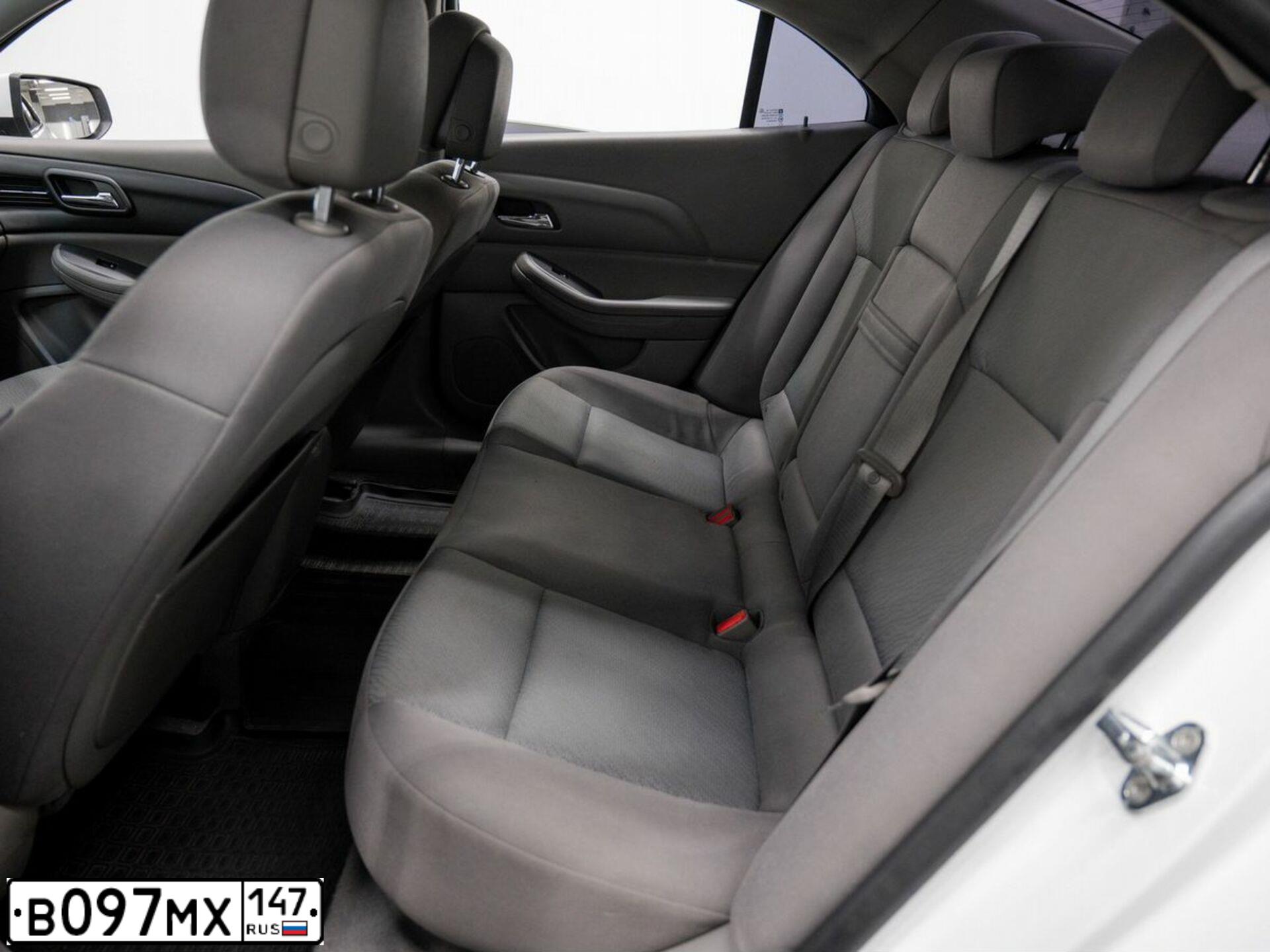 Фото автомобиля CHEVROLET MALIBU, 2012 — госномер В097МХ147. Цвет: Белый
