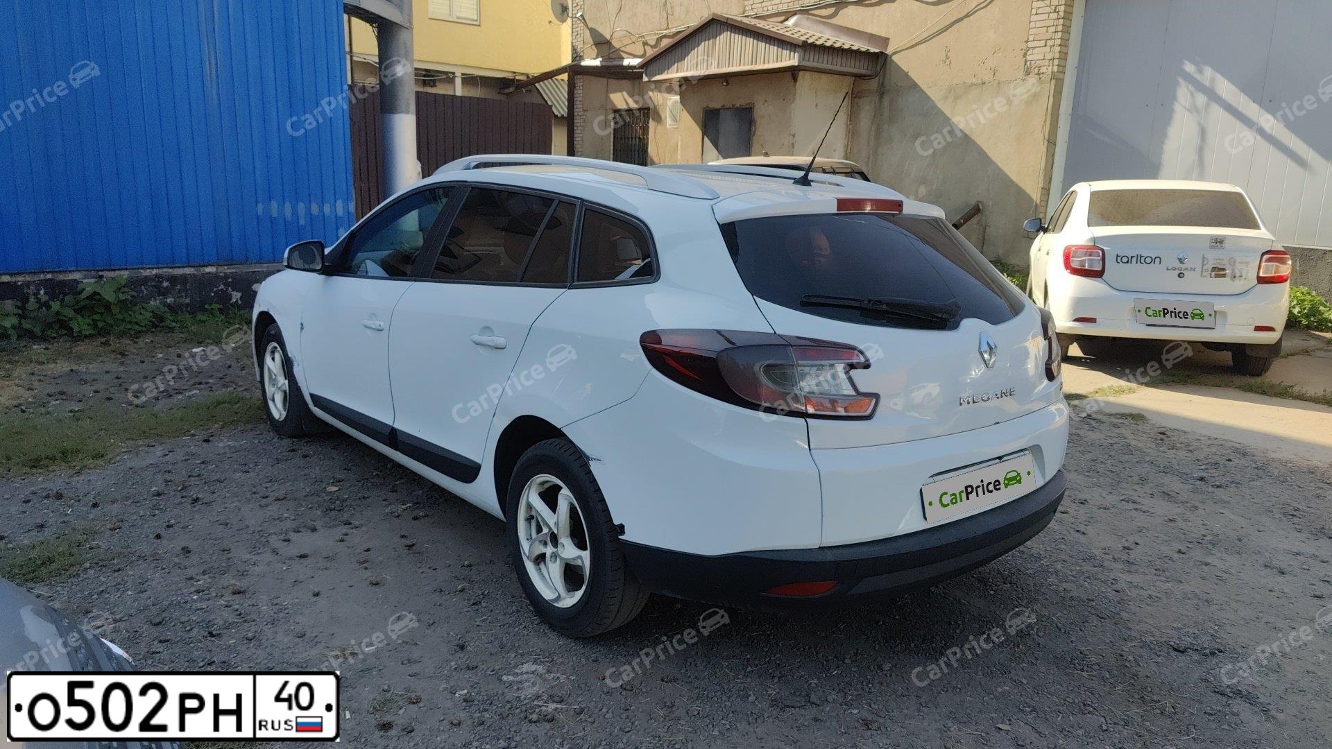 Фото автомобиля RENAULT MEGANE /GRAND/ SCENIC, 2010 — госномер М417ВН550. Цвет: Белый