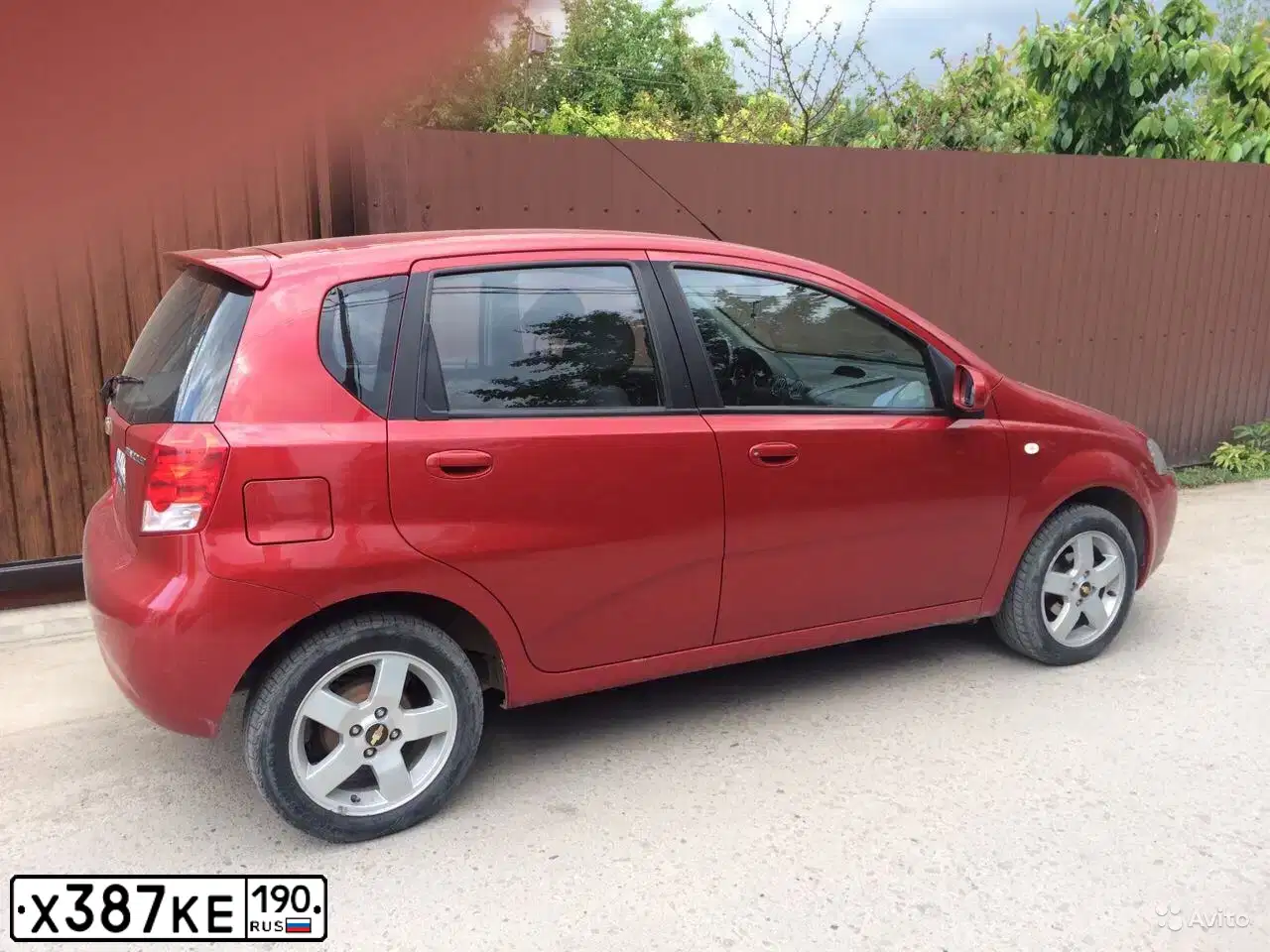 Фото автомобиля CHEVROLET AVEO, 2007 — госномер Р574ВК181