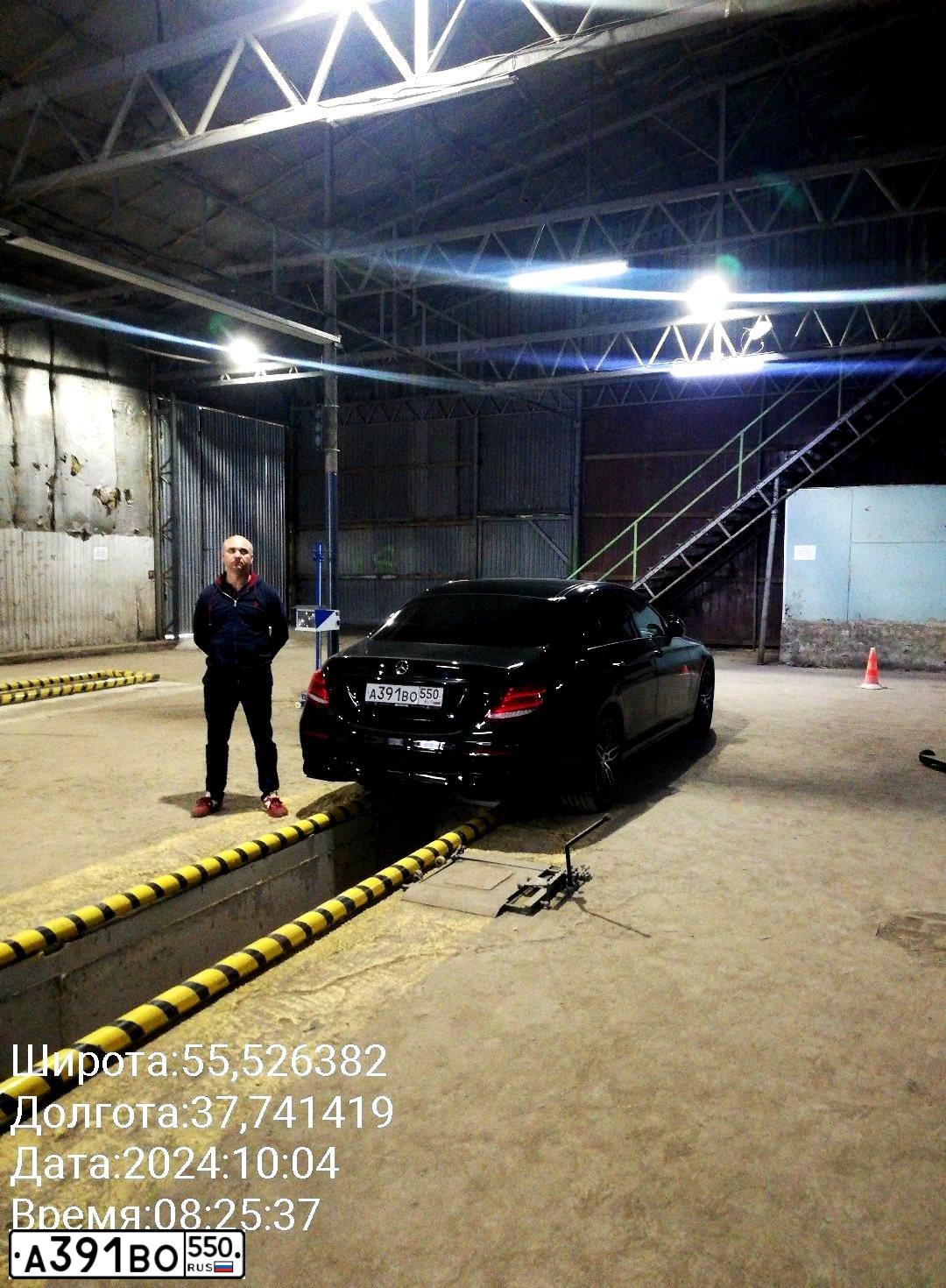 Фото автомобиля MERCEDES E-KLASSE, 2016 — госномер В666УХ750. Цвет: ЧЕРНЫЙ