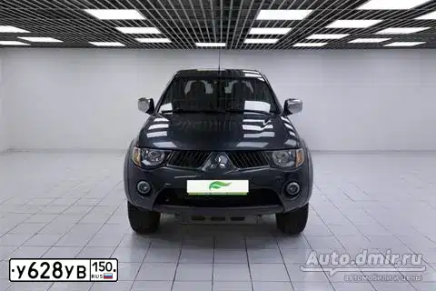 Фото автомобиля MITSUBISHI L 200, 2008 — госномер Х099АМ797. Цвет: ЗЕЛЕНЫЙ