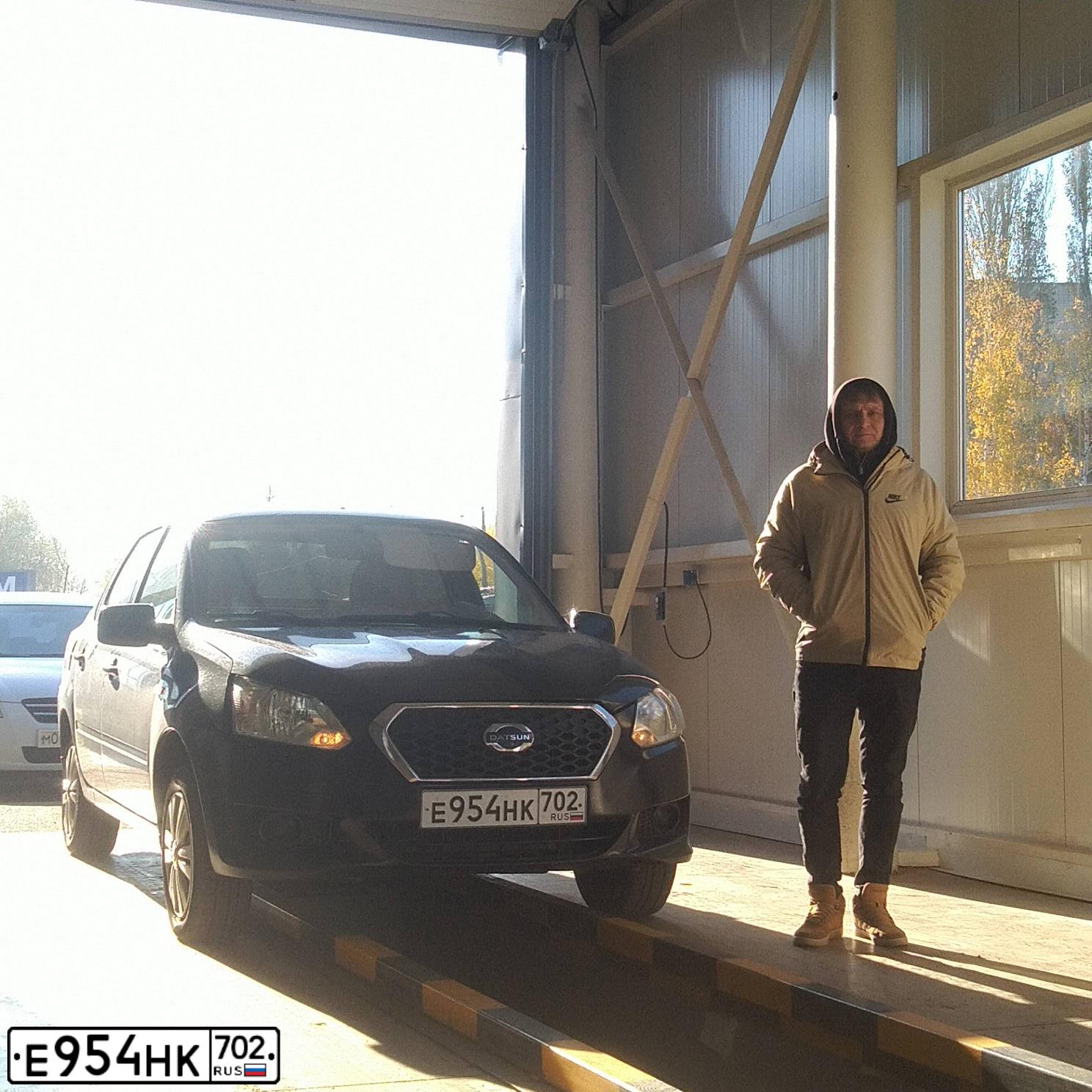 Фото автомобиля ДАТСУН ON-DO, 2017 — госномер М878УЕ702. Цвет: Коричневый