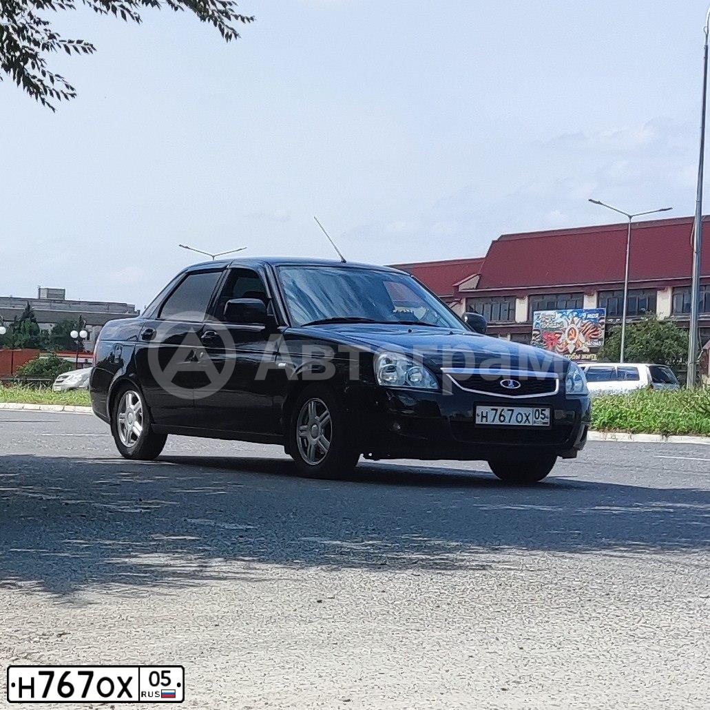 Фото автомобиля LADA 2170 PRIORA, 2012 — госномер Н767ОХ05. Цвет: Сине-Черный