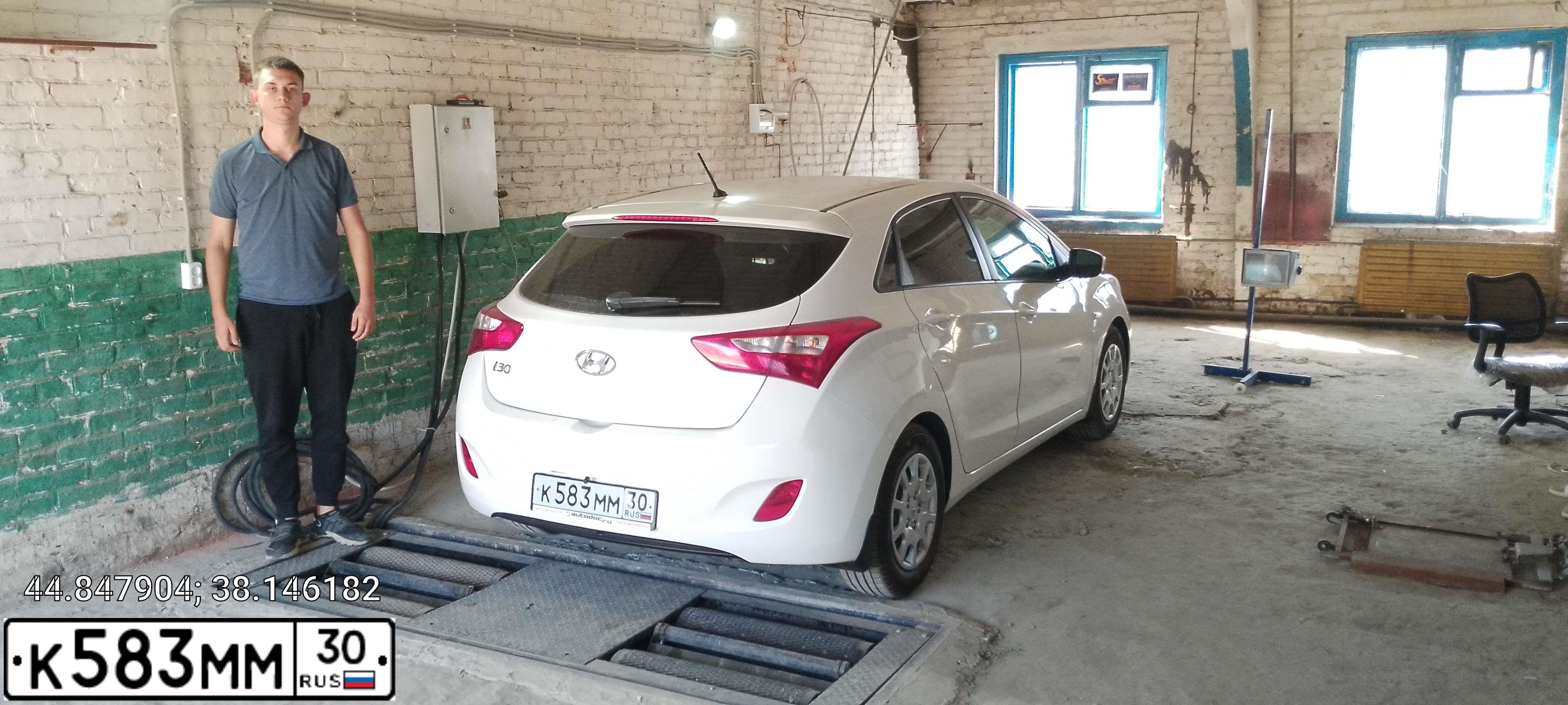 Фото автомобиля HYUNDAI I30, 2014 — госномер Т591КЕ193