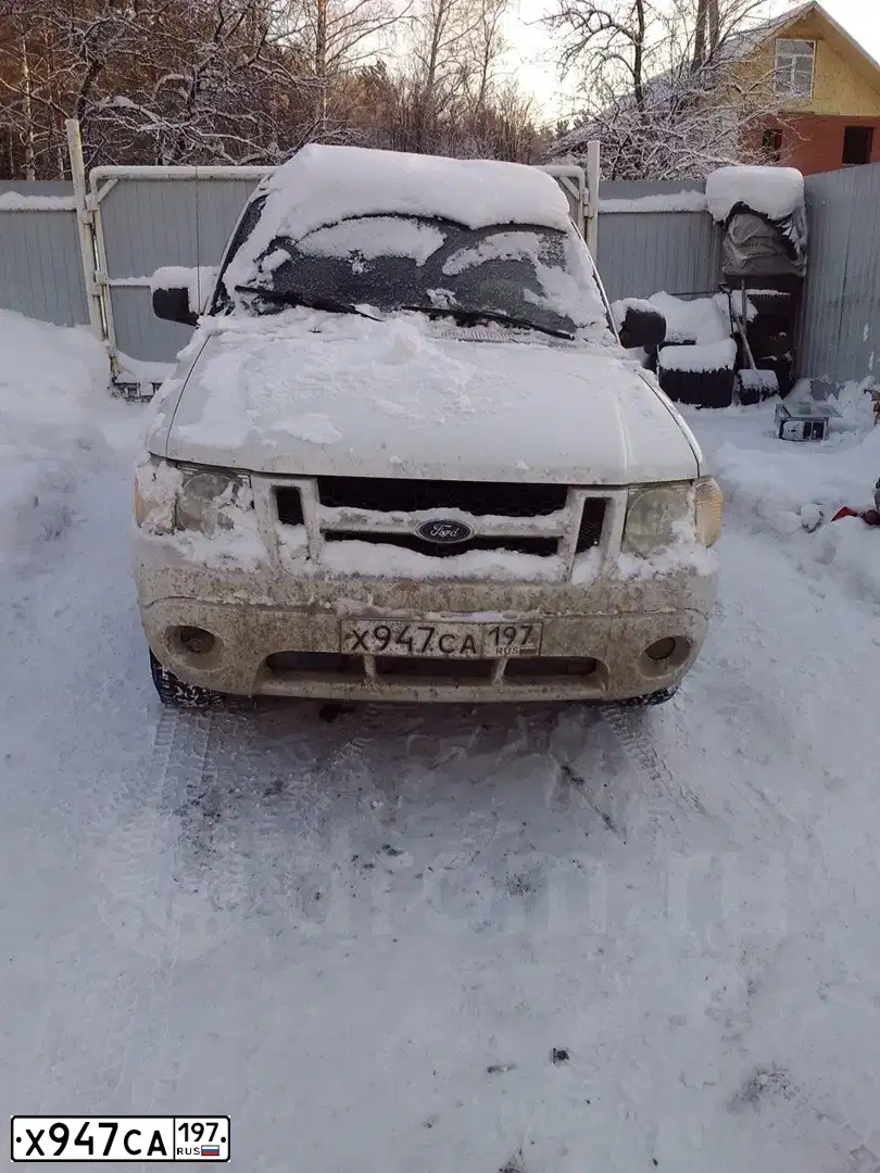 Фото автомобиля FORD EXPLORER, 2003 — госномер В742КН122