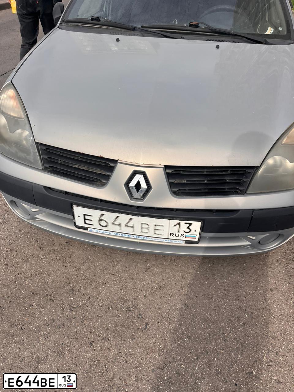 Фото автомобиля RENAULT SYMBOL, 2004 — госномер Е644ВЕ13. Цвет: СЕРО-БЕЖЕВЫЙ
