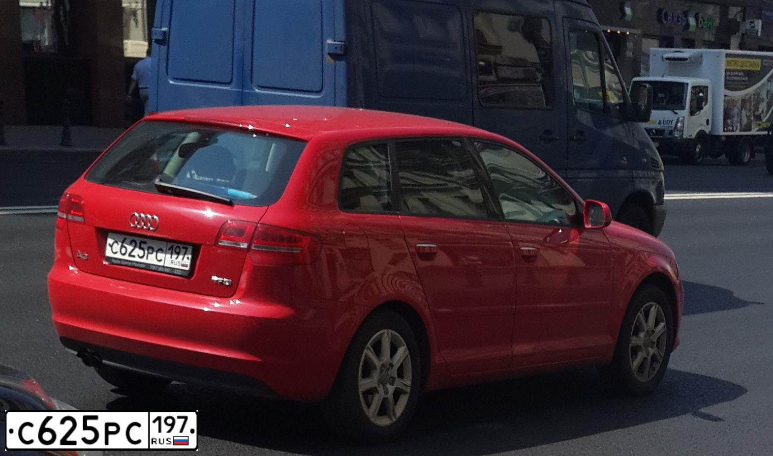 Фото автомобиля AUDI A3, 2011 — госномер Х720ТО777. Цвет: КРАСНЫЙ
