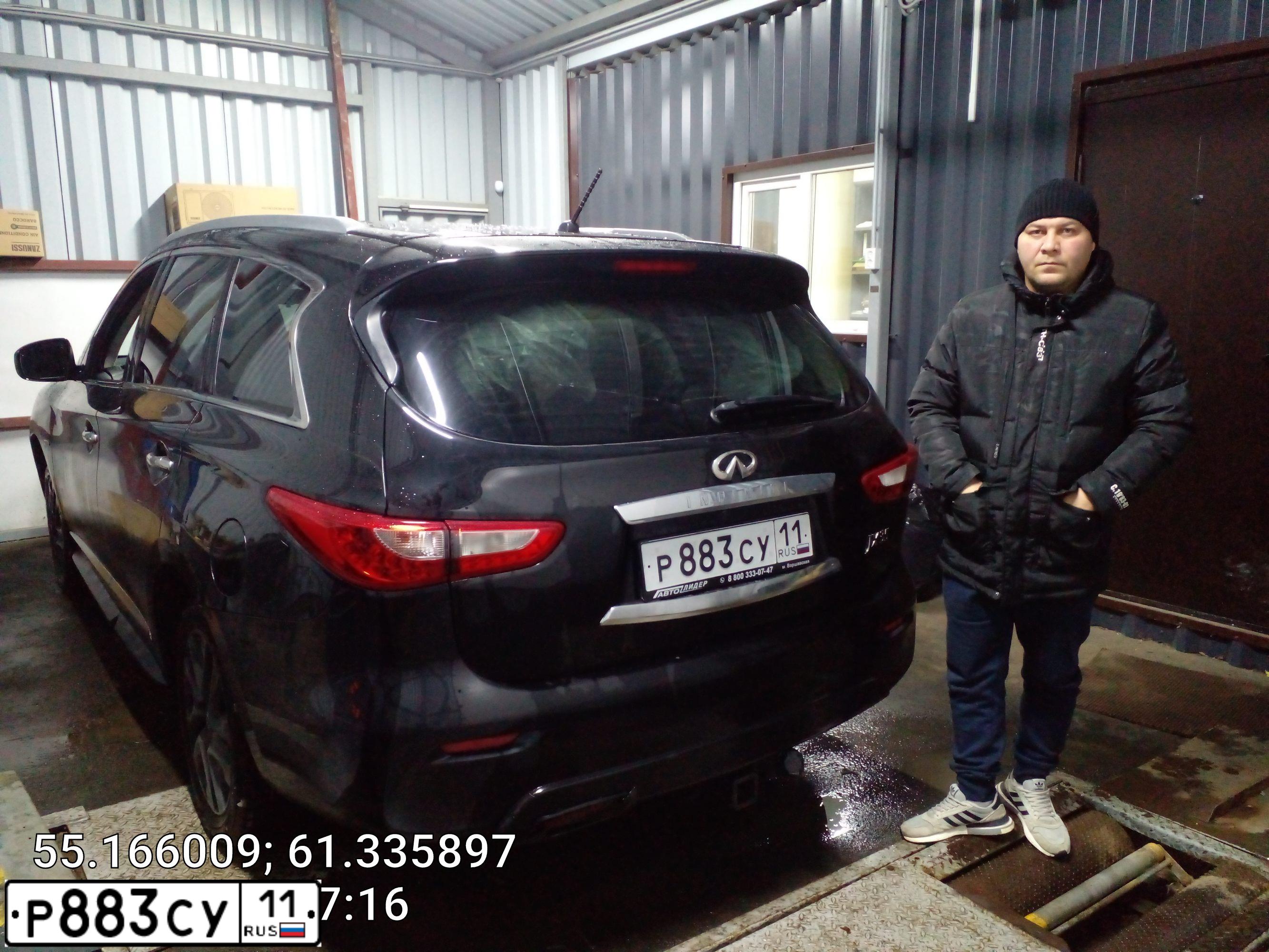 Фото автомобиля INFINITI JX35, 2013 — госномер Х742РК72. Цвет: ЧЕРНЫЙ