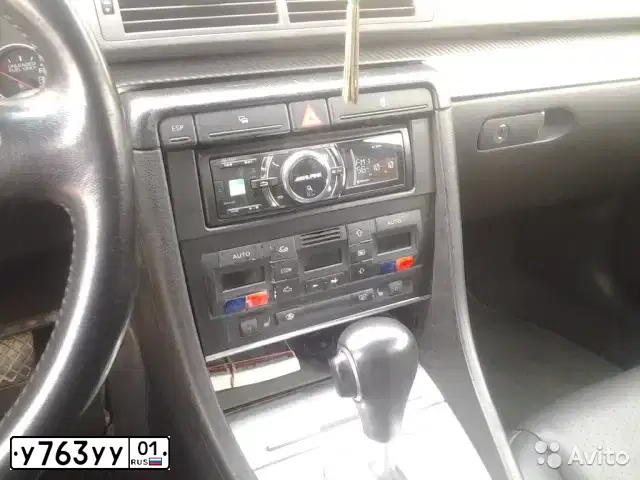 Фото автомобиля MITSUBISHI LANCER, 2005 — госномер У763УУ01. Цвет: СЕРЕБРИСТЫЙ