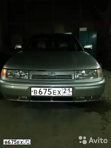 Фото автомобиля LADA 2112, 2007 — госномер В675ЕХ21. Цвет: СВЕТЛО-СЕРЕБРИСТЫЙ МЕТАЛЛ