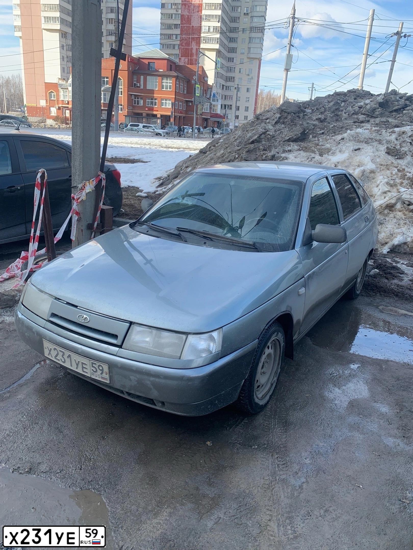 Фото автомобиля LADA 2112, 2006 — госномер Х231УЕ59. Цвет: СРЕДНИЙ СЕРО-ЗЕЛЕНЫЙ-МЕТ.