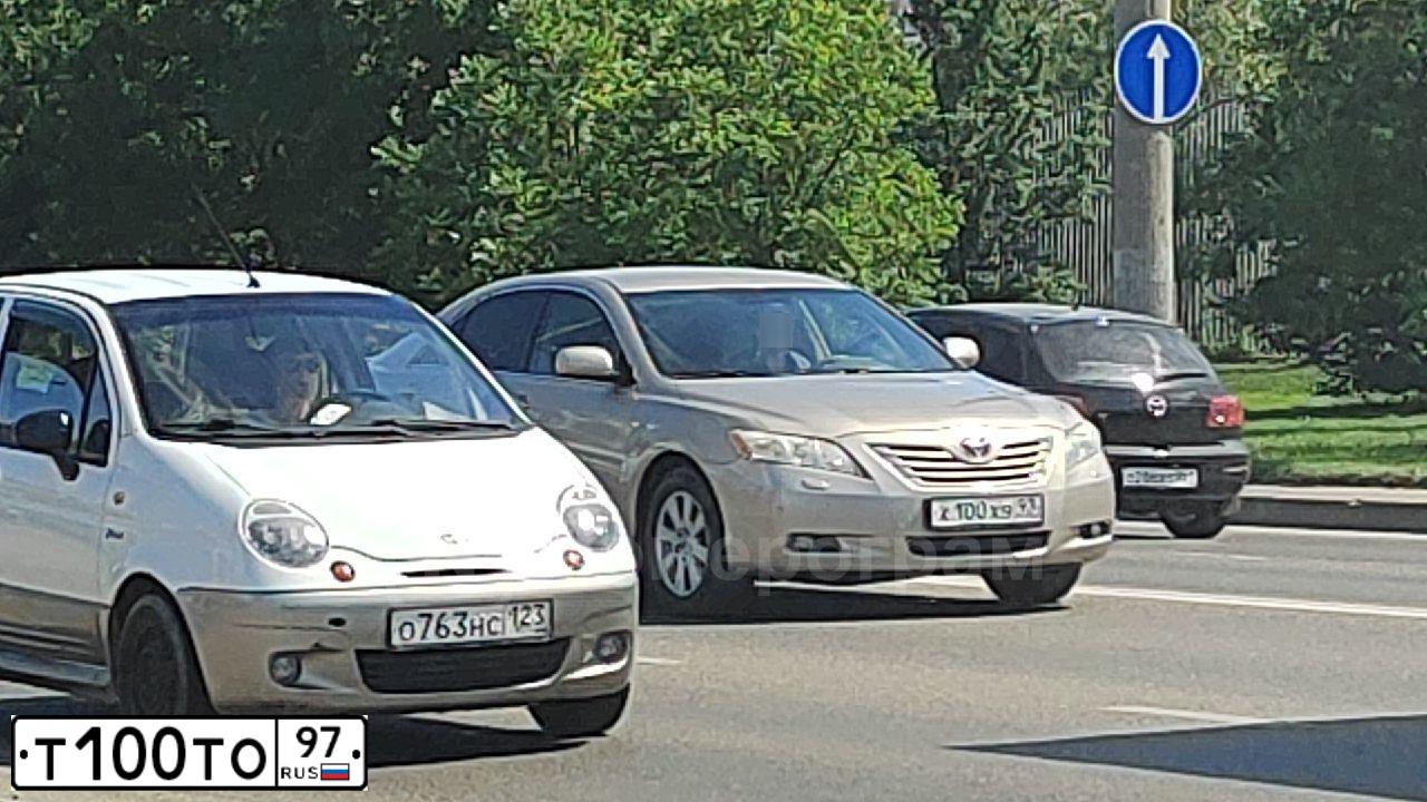 Фото автомобиля OPEL ASTRA, 2004 — госномер О234ОС198. Цвет: СЕРЫЙ