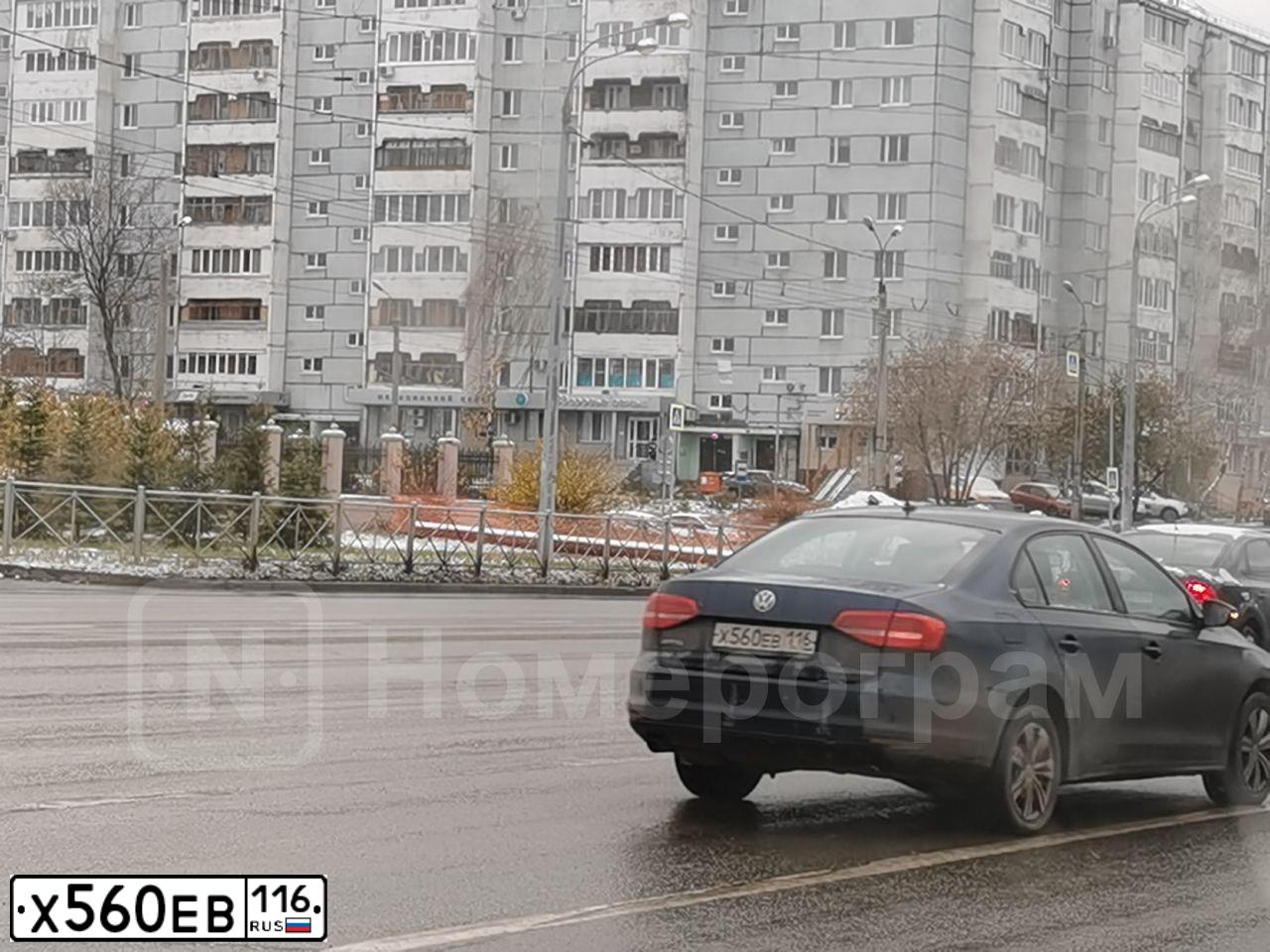 Фото автомобиля VOLKSWAGEN JETTA, 2015 — госномер Х560ЕВ116. Цвет: ТЕМНО-СИНИЙ