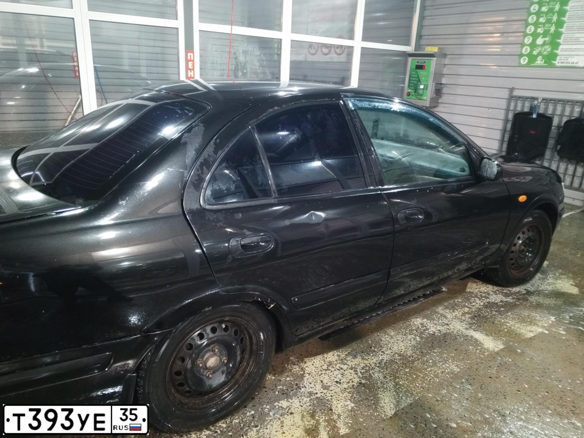 Фото автомобиля NISSAN ALMERA, 2002 — госномер Т393УЕ35. Цвет: ЧЕРНЫЙ