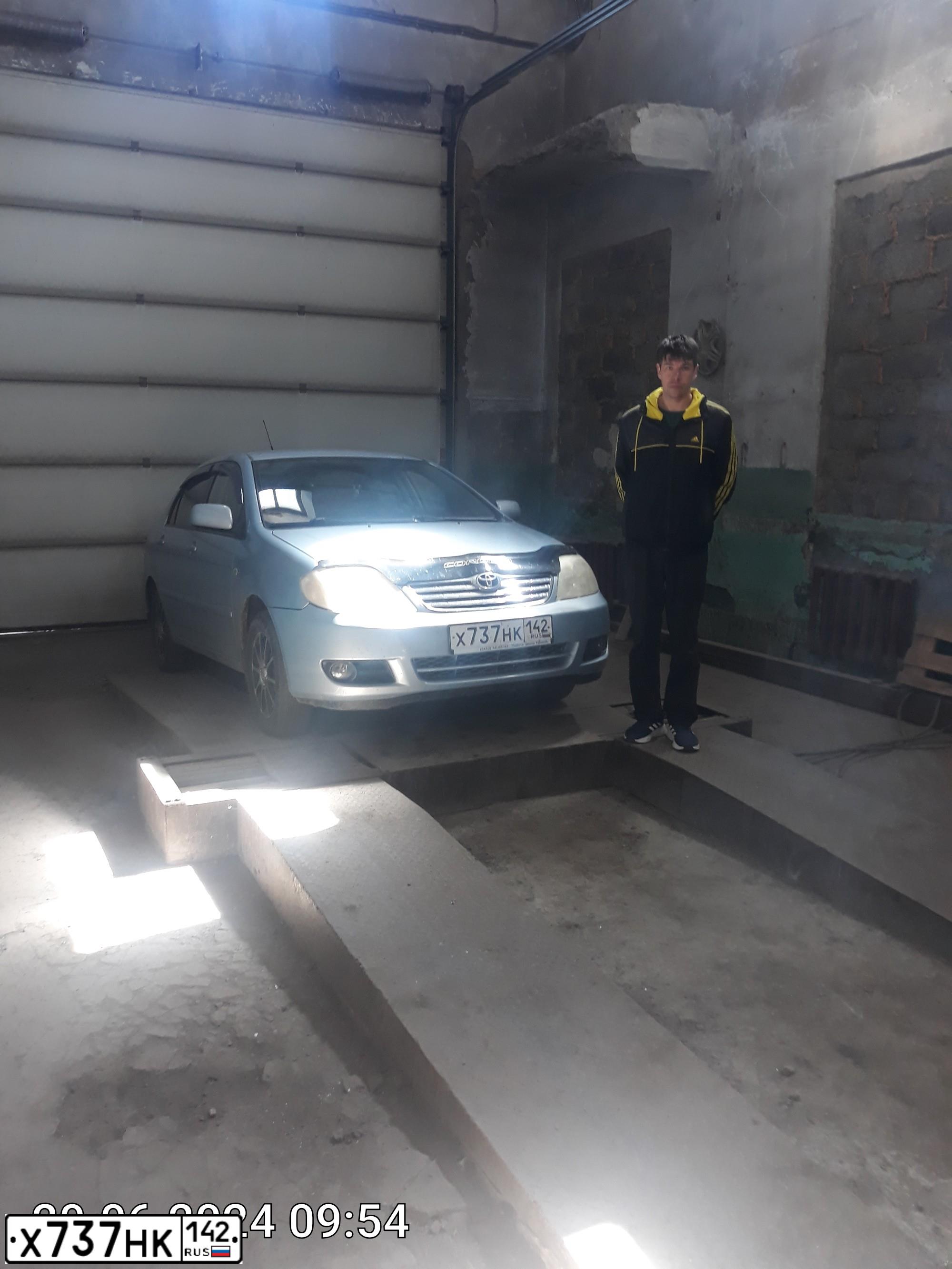 Фото автомобиля TOYOTA COROLLA, 2005 — госномер К982ЕА72. Цвет: СВЕТЛО-ГОЛУБОЙ