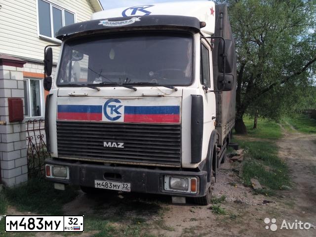 Фото автомобиля MAZ 4370 /4X2/, 2004 — госномер У284СС31. Цвет: Белый