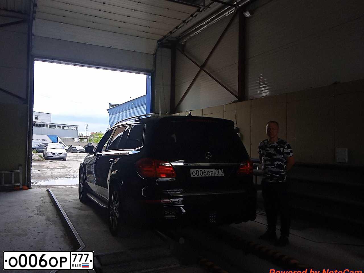 Фото автомобиля MERCEDES GL-KLASSE, 2014 — госномер В008ВВ161. Цвет: ЧЕРНЫЙ