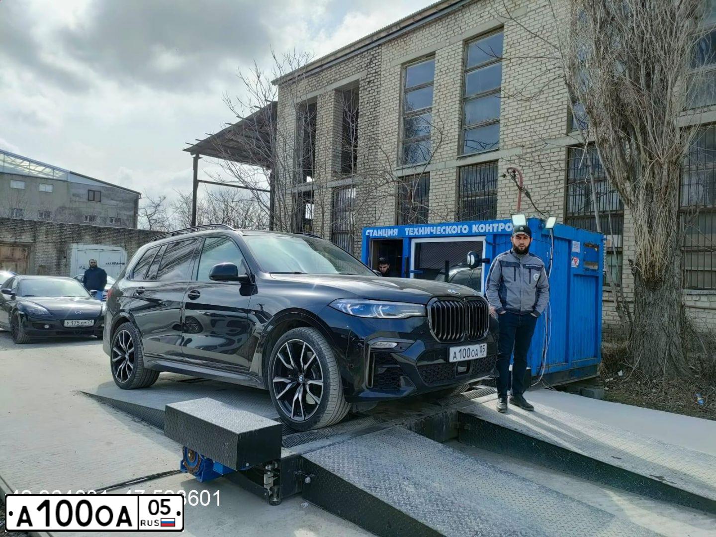 Фото автомобиля LADA 2170 PRIORA, 2016 — госномер А100ОА05. Цвет: ЧЕРНЫЙ