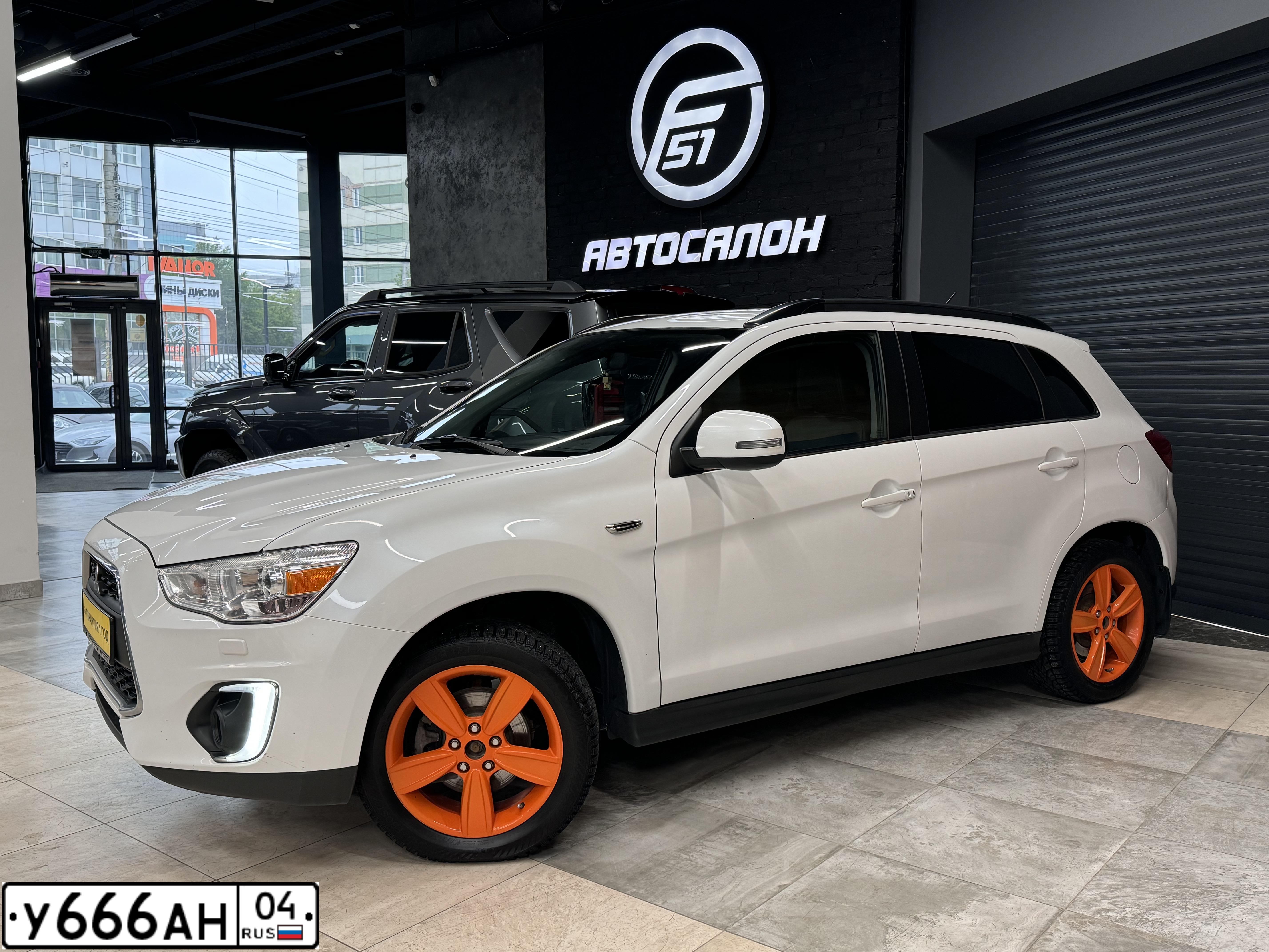 Фото автомобиля MITSUBISHI ASX, 2014 — госномер Х601АР04. Цвет: БЕЛЫЙ