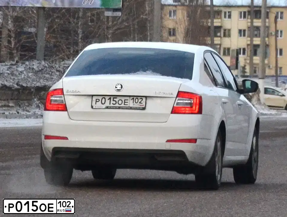 Фото автомобиля SKODA OCTAVIA, 2014 — госномер Р015ОЕ102. Цвет: Белый
