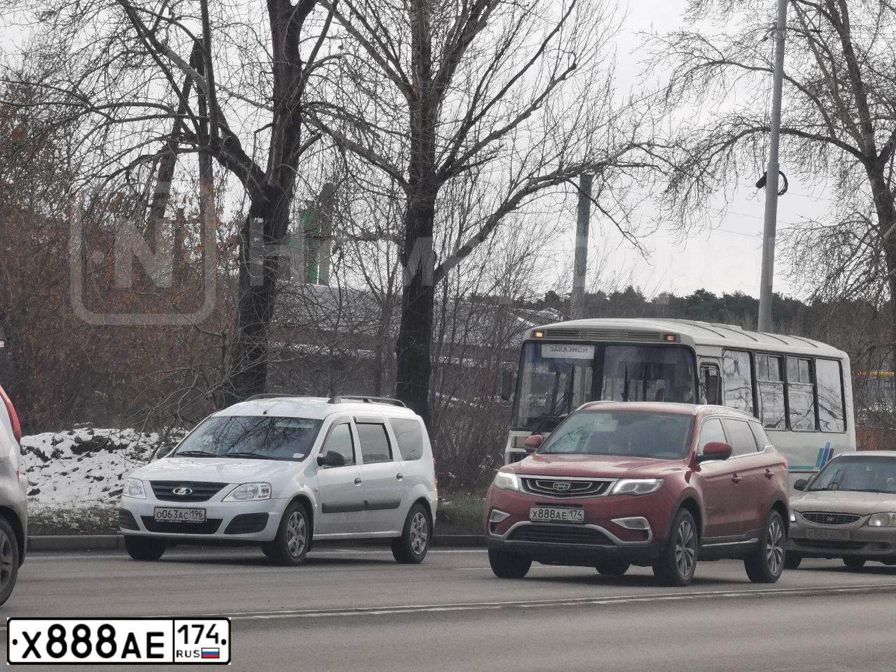 Фото автомобиля BMW X5, 2001 — госномер Х888АЕ174. Цвет: ЧЕРНЫЙ