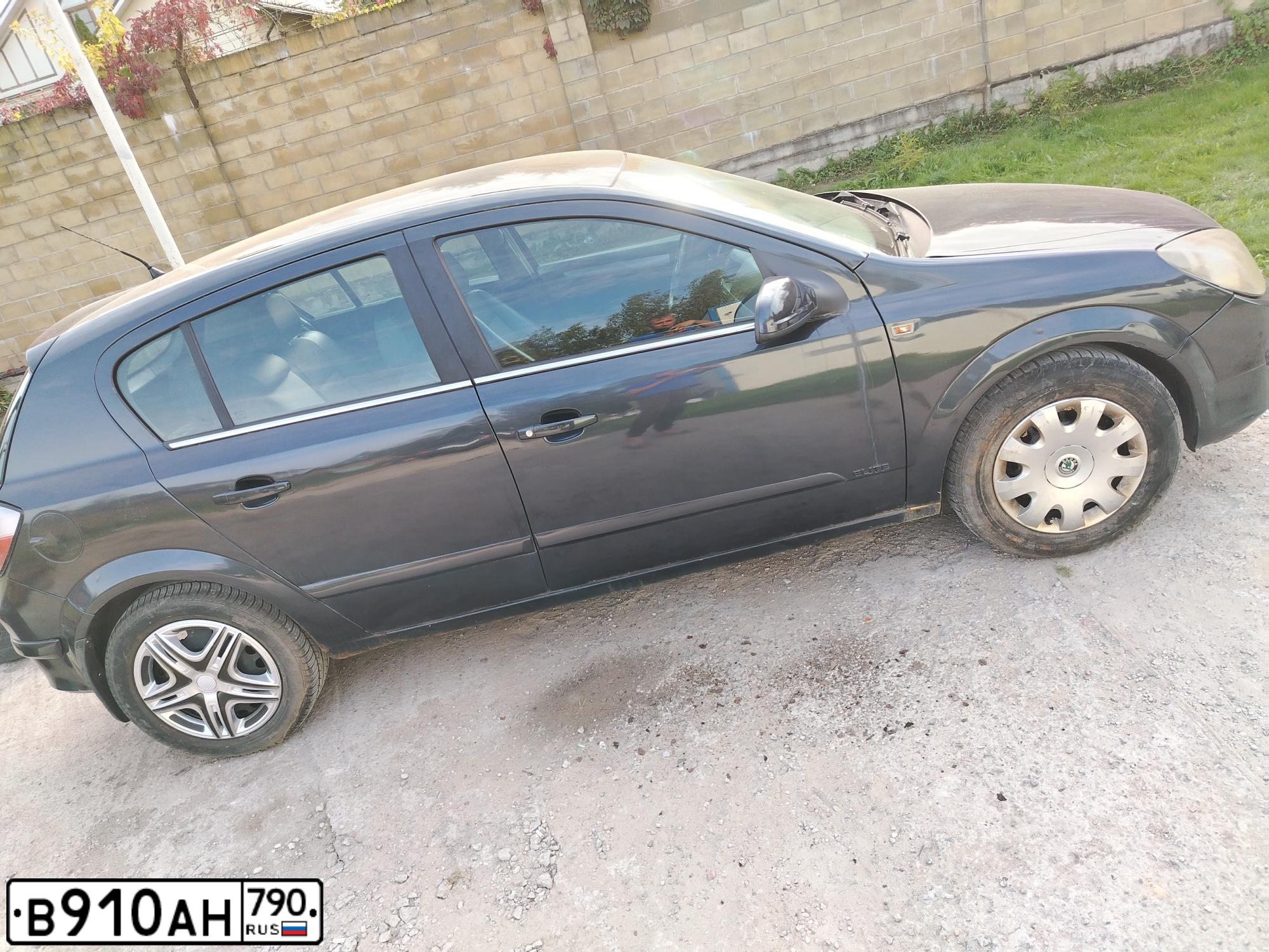 Фото автомобиля OPEL ASTRA, 2006 — госномер В910АН790. Цвет: СЕРЫЙ ТЕМНЫЙ