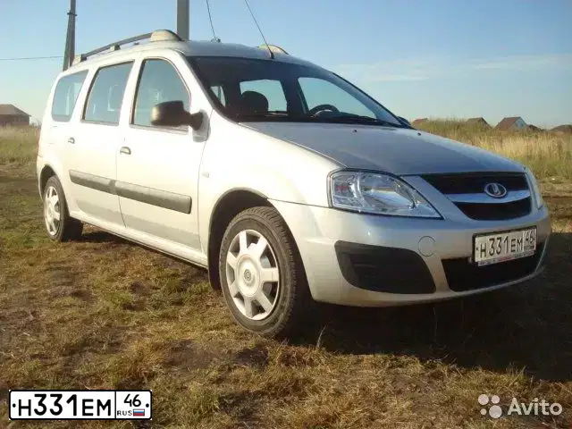 Фото автомобиля LADA LARGUS, 2013 — госномер У403МЕ193. Цвет: Серебристый