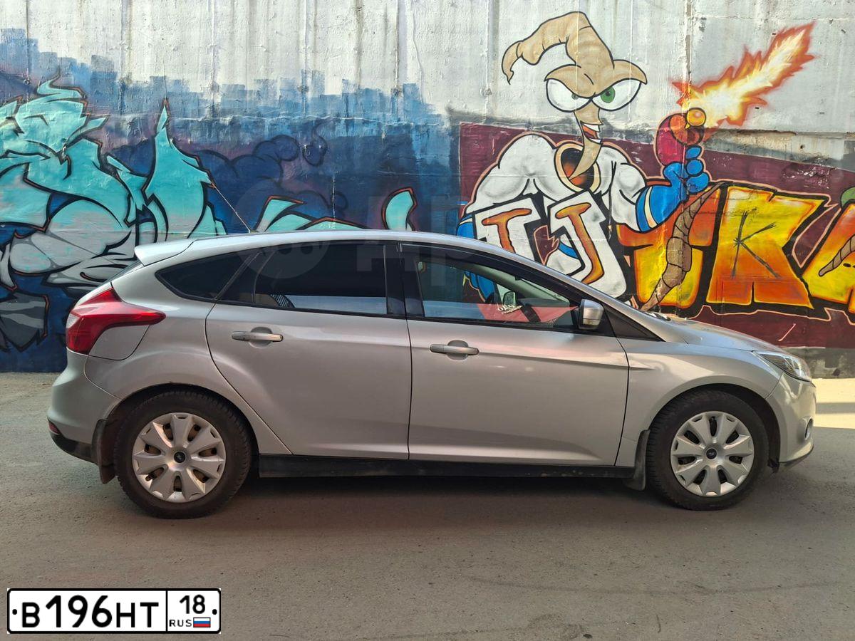 Фото автомобиля FORD FOCUS, 2011 — госномер В196НТ18. Цвет: Серебристый