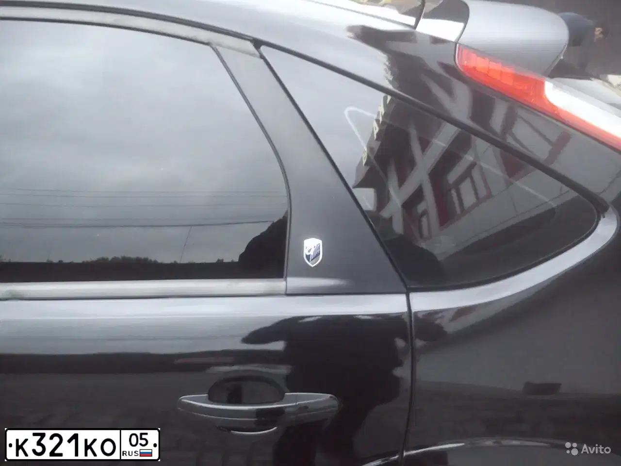 Фото автомобиля FORD FOCUS, 2006 — госномер К321КО05. Цвет: ЧЕРНЫЙ