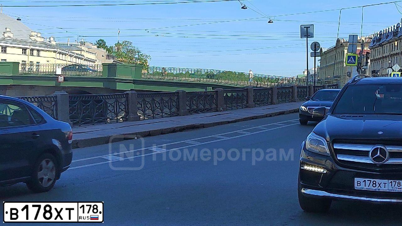 Фото автомобиля MERCEDES-BENZ GL350, 2015 — госномер К097УВ147. Цвет: ЧЕРНЫЙ