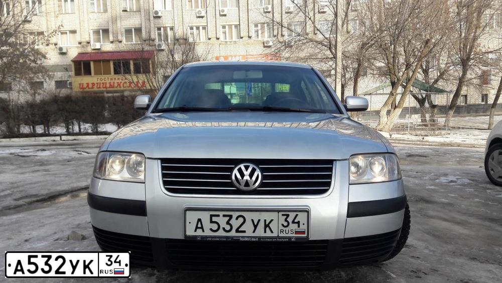Фото автомобиля VOLKSWAGEN PASSAT, 2002 — госномер А532УК34. Цвет: Серебристый