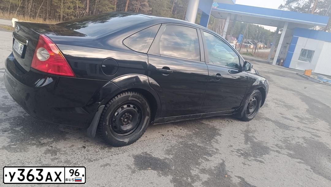 Фото автомобиля FORD FOCUS, 2008 — госномер У363АХ96. Цвет: ЧЕРНЫЙ