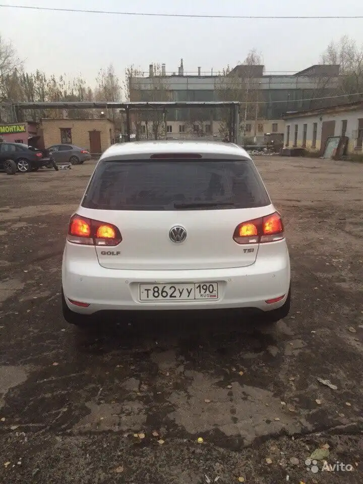 Фото автомобиля CHEVROLET AVEO, 2014 — госномер М707АВ52. Цвет: БЕЛЫЙ