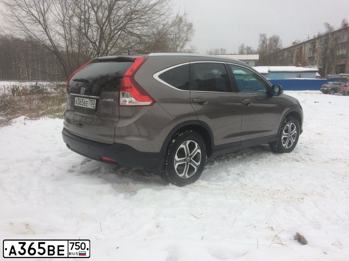 Фото автомобиля HONDA CR-V, 2014 — госномер А365ВЕ750. Цвет: СЕРО-КОРИЧНЕВЫЙ