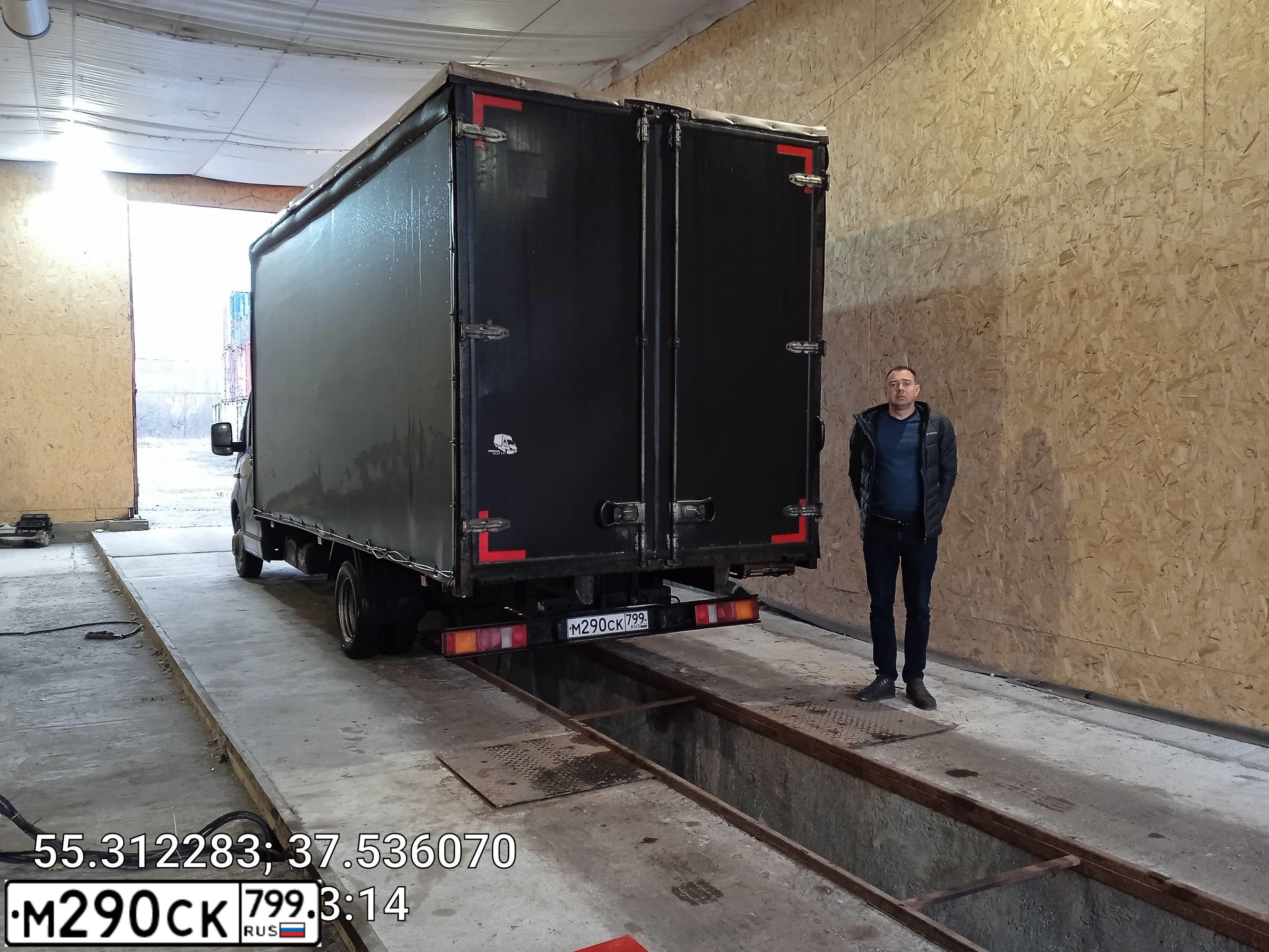 Фото автомобиля GAZ GAZEL NEXT, 2019 — госномер Р112УА790. Цвет: ЧЕРНЫЙ