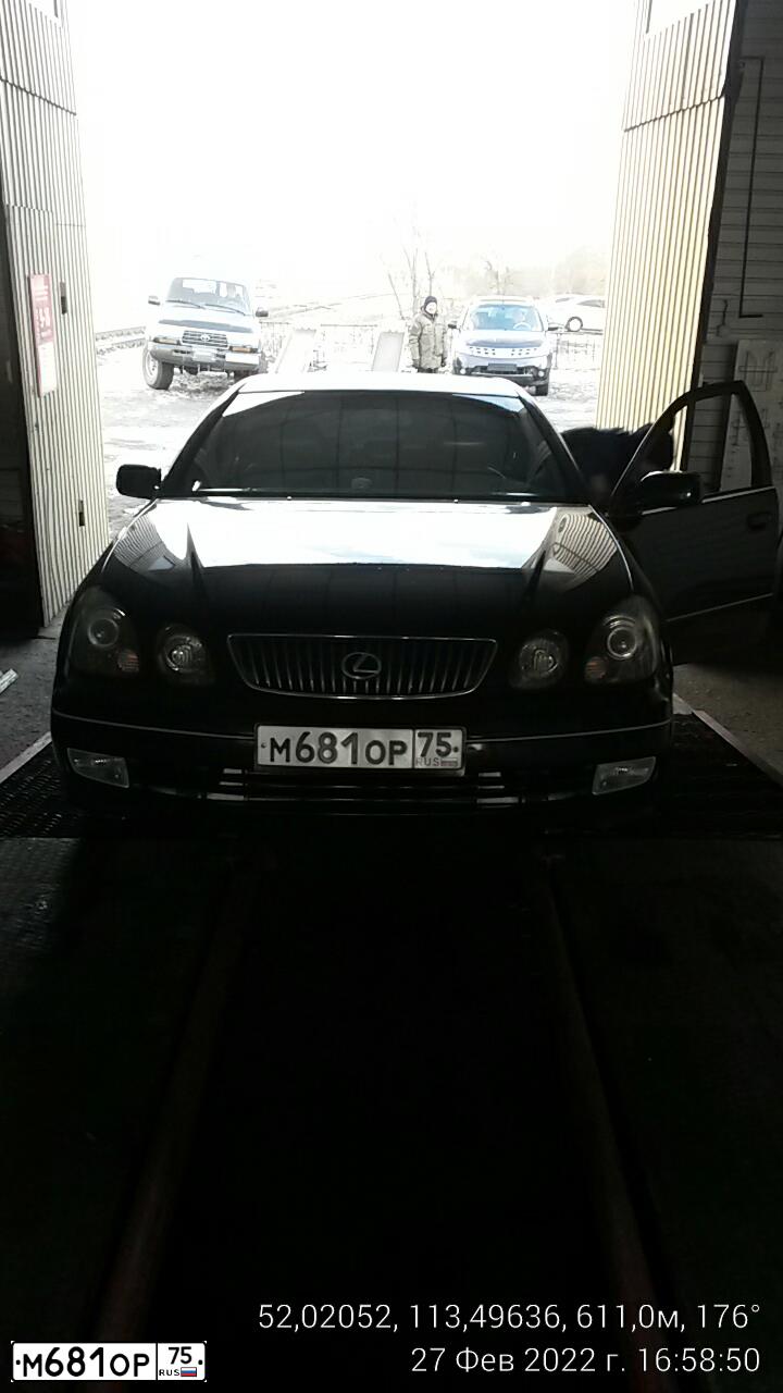 Фото автомобиля LEXUS GS, 1999 — госномер М681ОР75. Цвет: СИНИЙ
