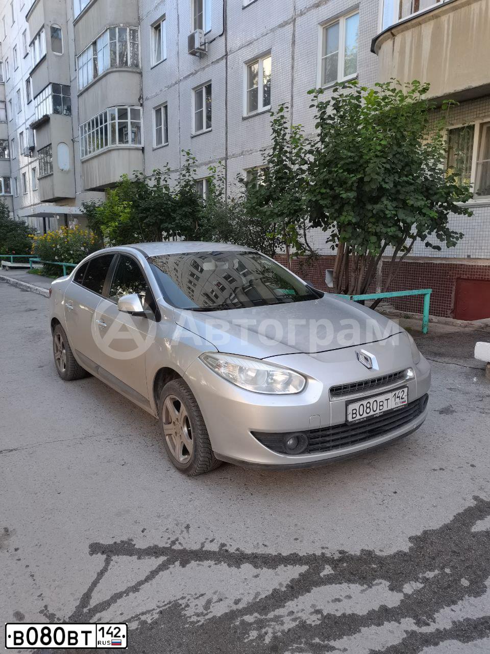 Фото автомобиля RENAULT FLUENCE, 2012 — госномер В080ВТ142. Цвет: СВЕТЛО-СЕРЫЙ