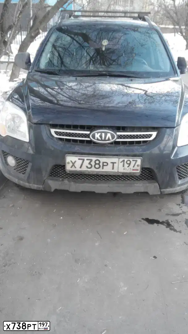 Фото автомобиля KIA SPORTAGE, 2010 — госномер Х738РТ197. Цвет: ЧЕРНЫЙ
