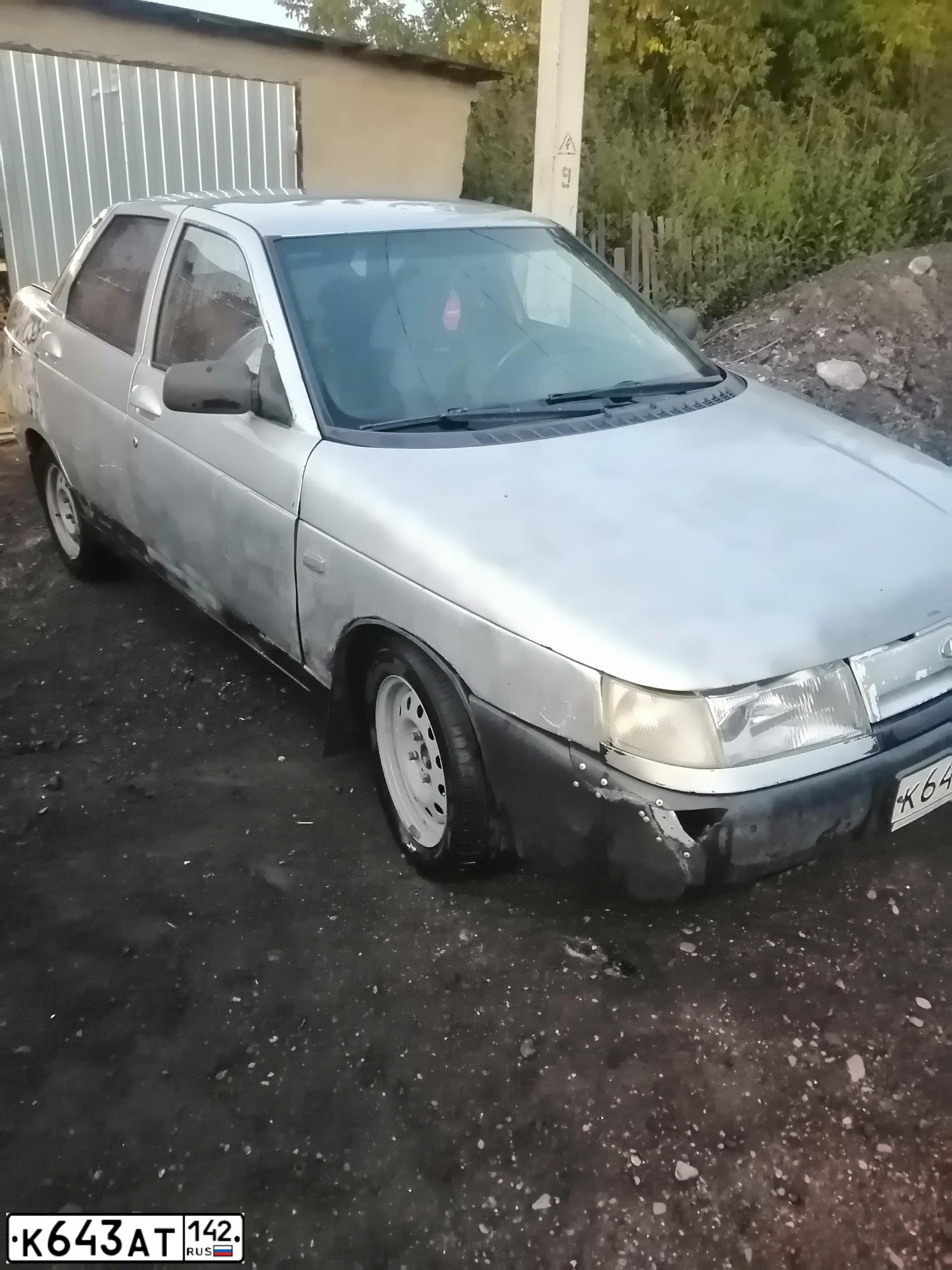 Фото автомобиля LADA 2110 LADA, 2001 — госномер М040АВ63. Цвет: Серебристый