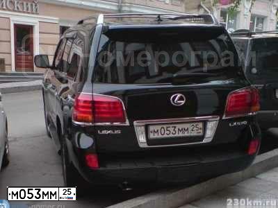 Фото автомобиля MERCEDES-BENZ GLS400, 2017 — госномер Е003КУ790. Цвет: Белый