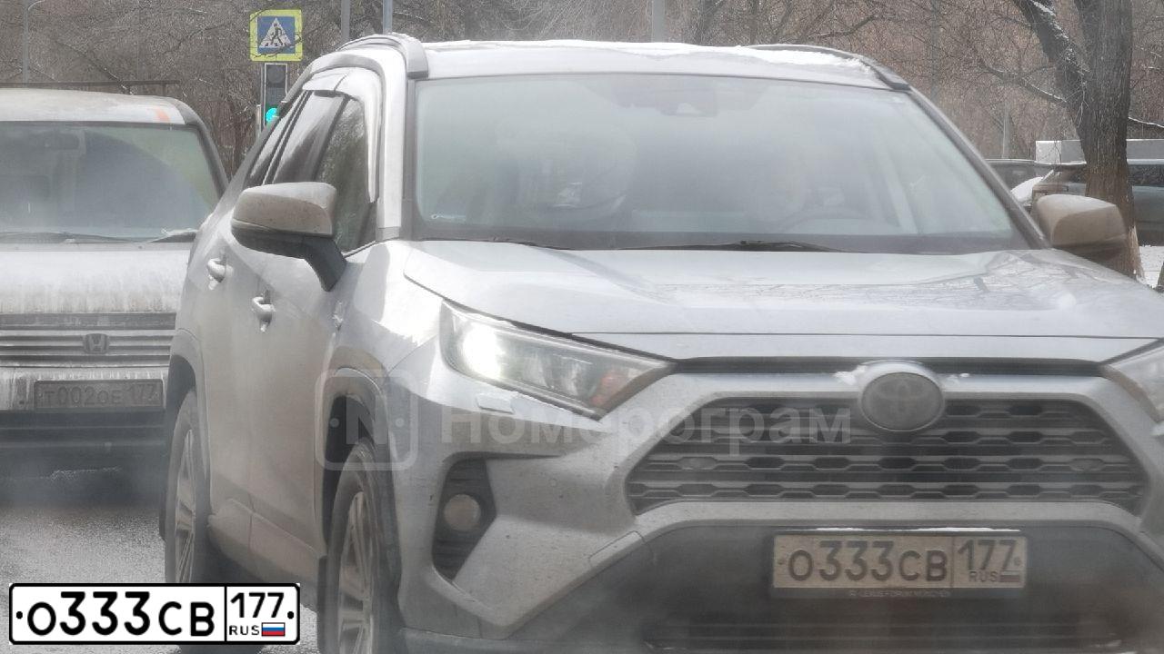 Фото автомобиля TOYOTA HIGHLANDER, 2011 — госномер К873ЕО977. Цвет: ТЕМНО-БОРДОВЫЙ