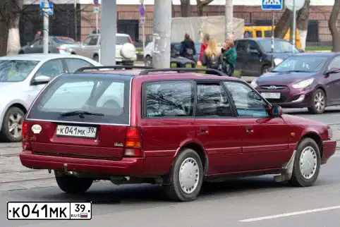 Фото автомобиля MAZDA 626, 1993 — госномер С341ЕЕ39