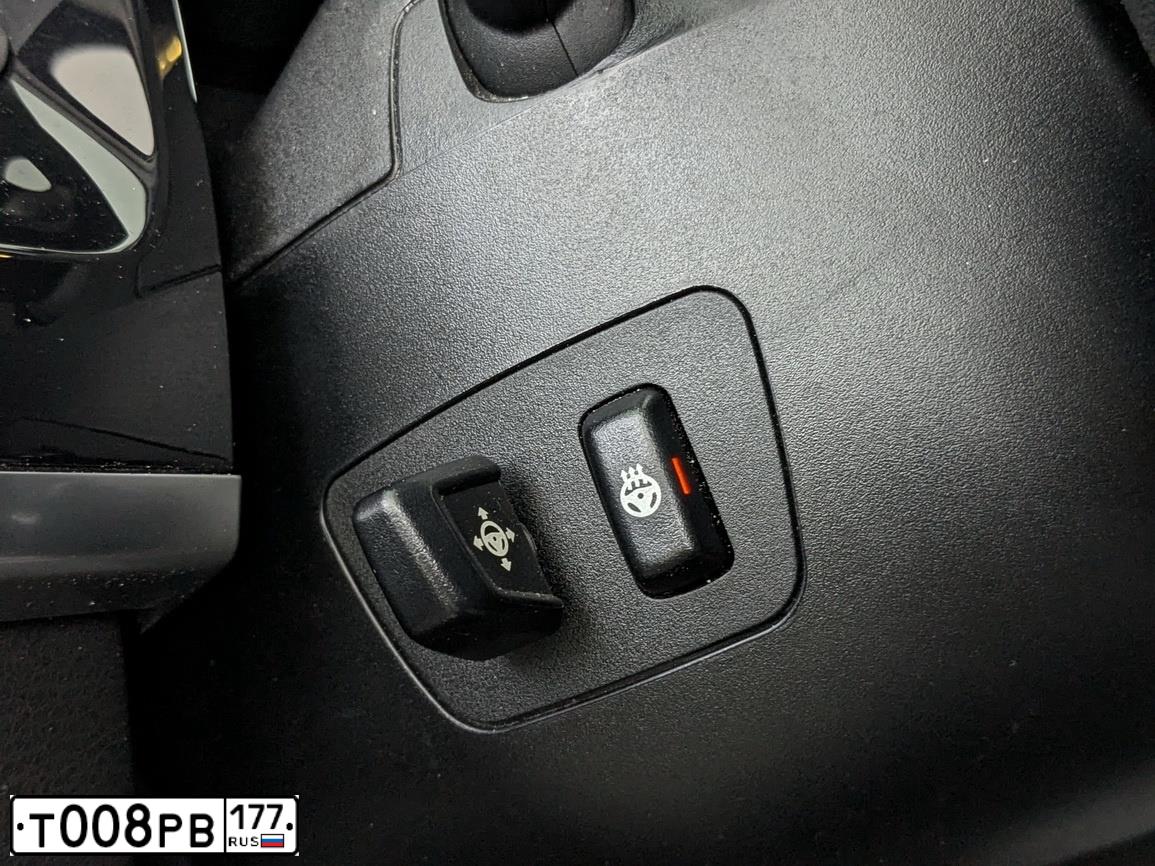 Фото автомобиля MERCEDES S-KLASSE, 2003 — госномер Т008РВ177. Цвет: БЕЛЫЙ (СЕРЕБРИСТЫЙ)
