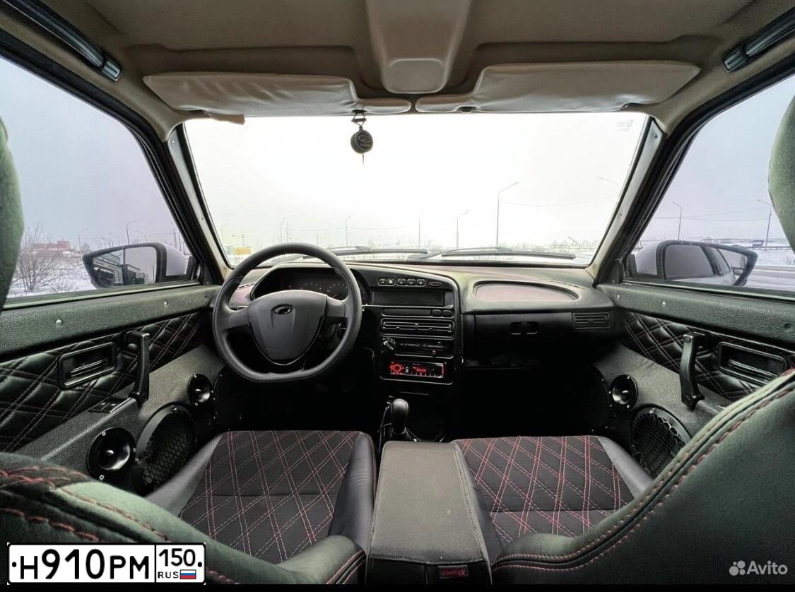 Фото автомобиля LADA 2108 SAMARA, 1997 — госномер У205НН799. Цвет: Красный