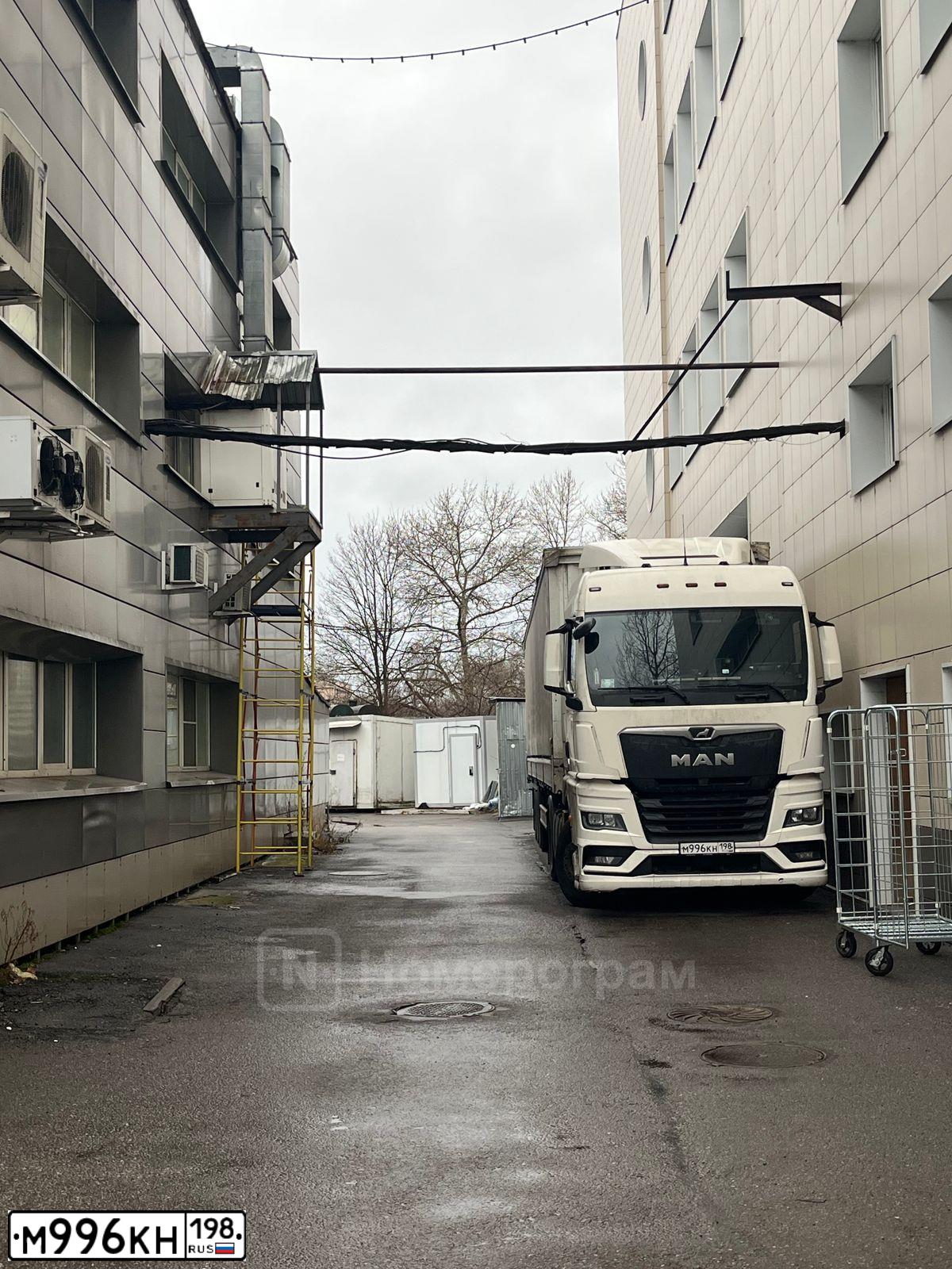 Фото автомобиля MAN TGX 18 400 4Х2 ВL SА, 2021 — госномер М996КН198. Цвет: Белый