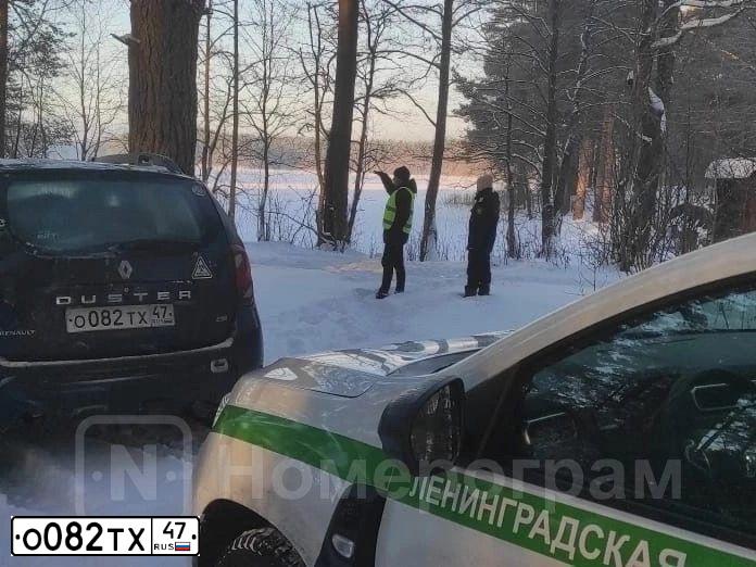 Фото автомобиля RENAULT DUSTER, 2018 — госномер О082ТХ47. Цвет: ЧЕРНЫЙ