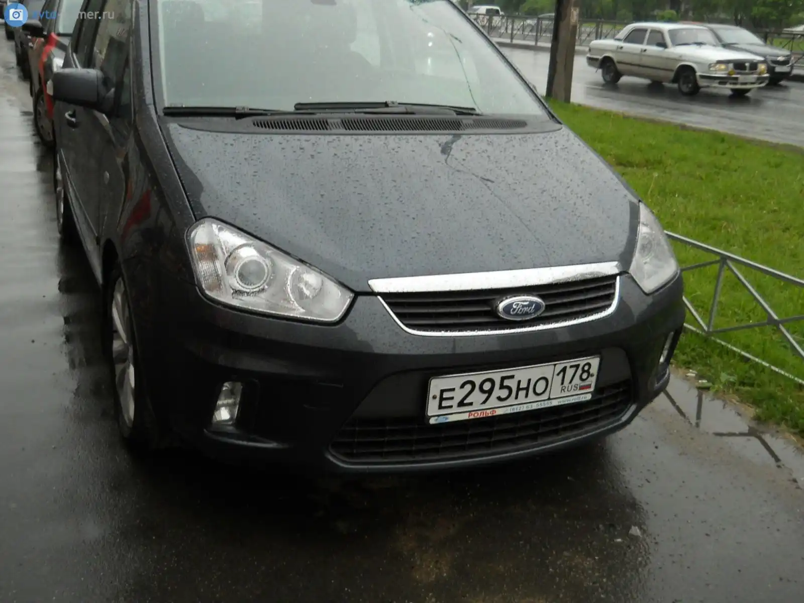 Фото автомобиля FORD FOCUS C-MAX, 2008 — госномер Н040ВМ178. Цвет: ТЕМНО-СЕРЫЙ