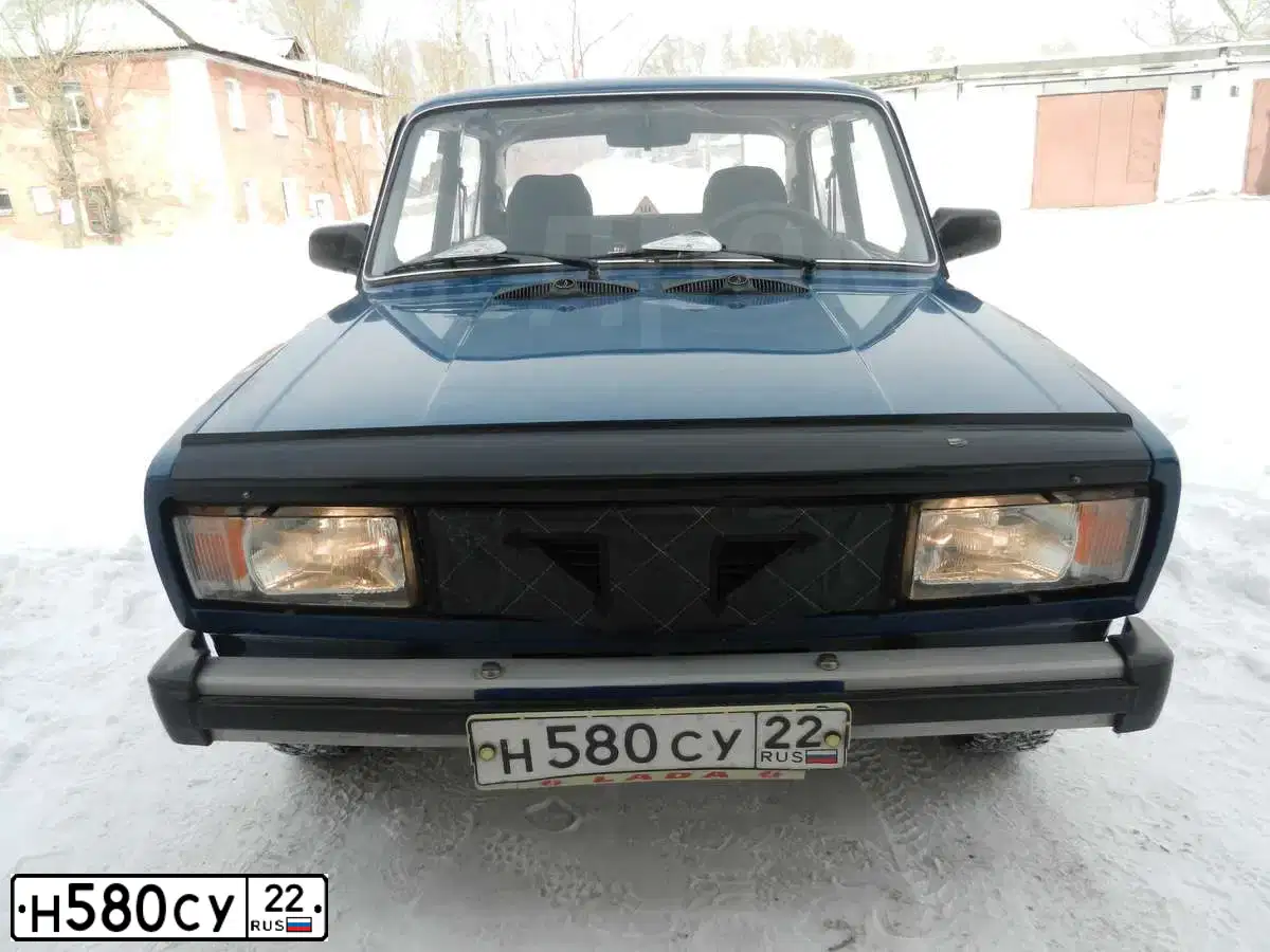 Фото автомобиля VAZ 2105 LADA, 2000 — госномер Н580СУ22