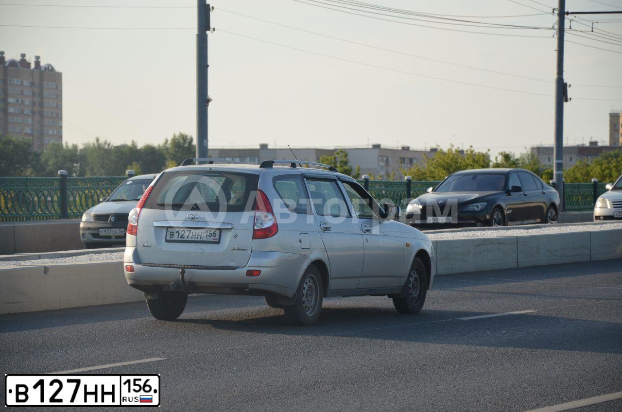 Фото автомобиля LADA 2171 PRIORA, 2012 — госномер О357КА102. Цвет: СВЕТЛО-СЕРЕБРИСТЫЙ МЕТАЛЛ