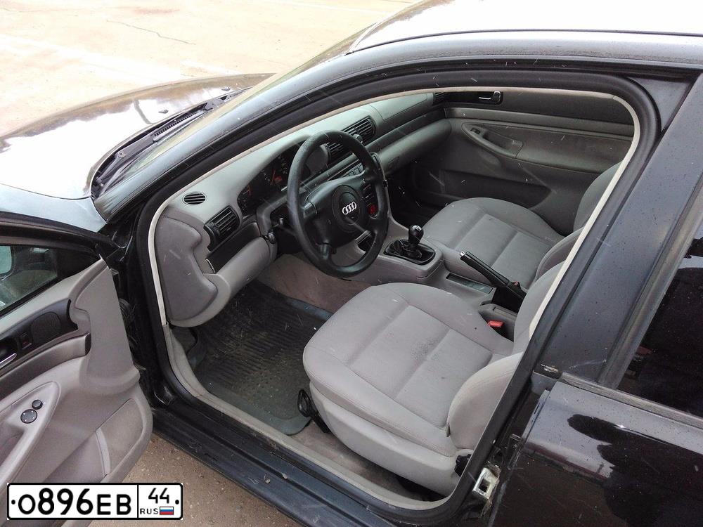 Фото автомобиля AUDI A4, 1998 — госномер О896ЕВ44. Цвет: ЧЕРНЫЙ